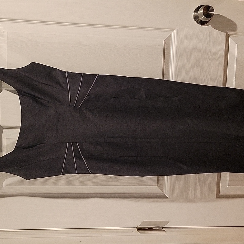 bebe 2 Piece Set. Dark Gray Tailored Women's Blazer and Dress Set - Picture 7 of 13